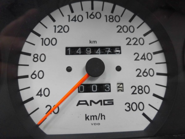 【港区おじ様　W126　560SEC　AMGスタイル　レストア　AMGホワイトメーターリペア・メーターシェルリペア・ＬＥＤ加工取付編】