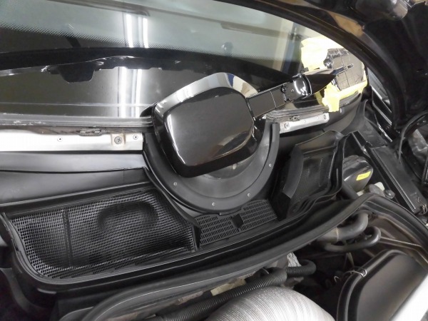 【千代田区T様　W124　AMG300CE　3.4　ワイドバージョン　レストア　全塗装・組付けその2編】