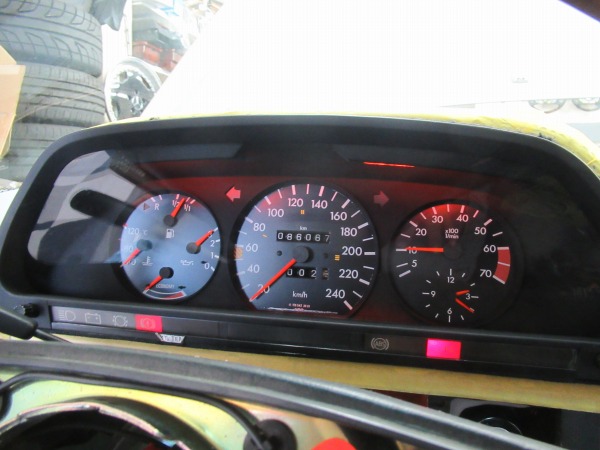 【埼玉県H様　W126前期モデル　380SEC　AMGスタイル　レストア　ダッシュボードリペア・取付編】