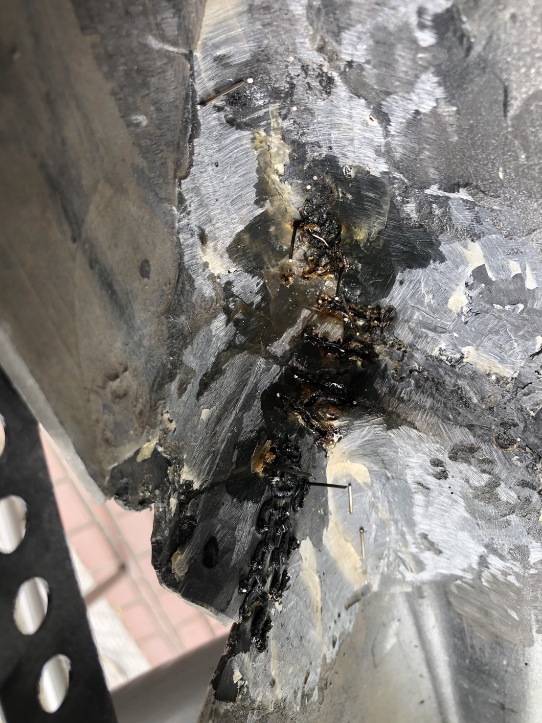 【千葉県Y様　R129　500SL　AMGver　CAROワイド　レストア　AMGバンパー修理編】