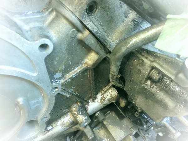 W124 E500 レストア エンジンオイル漏れ修理編