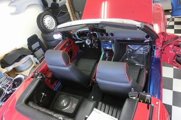 福岡県H様 AMG 500SL W107 スポイラー仕上げ・内装組み付け編