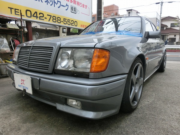 【川崎市A様　W124 500E　AMGスタイル　パールグレー　レストア　ＡＭＧＶ２ワイドフロントスポイラー取付編】