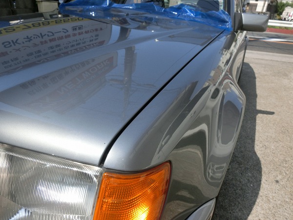 【川崎市A様　W124 500E　AMGスタイル　パールグレー　レストア　各部鈑金塗装・左側面チリ合わせ編】
